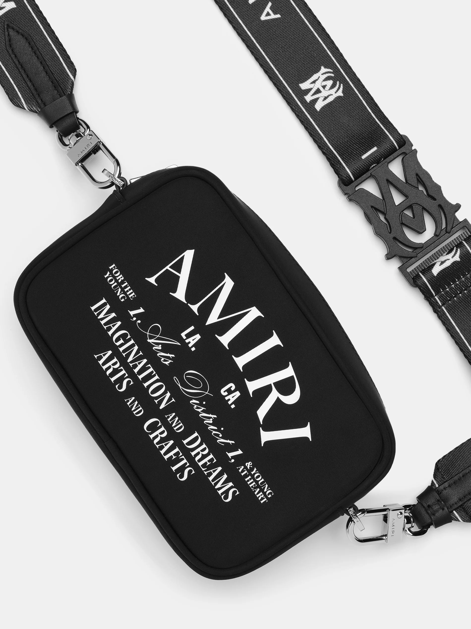 ARTS DISTRICT CAMERA CASE - Black - Image 6