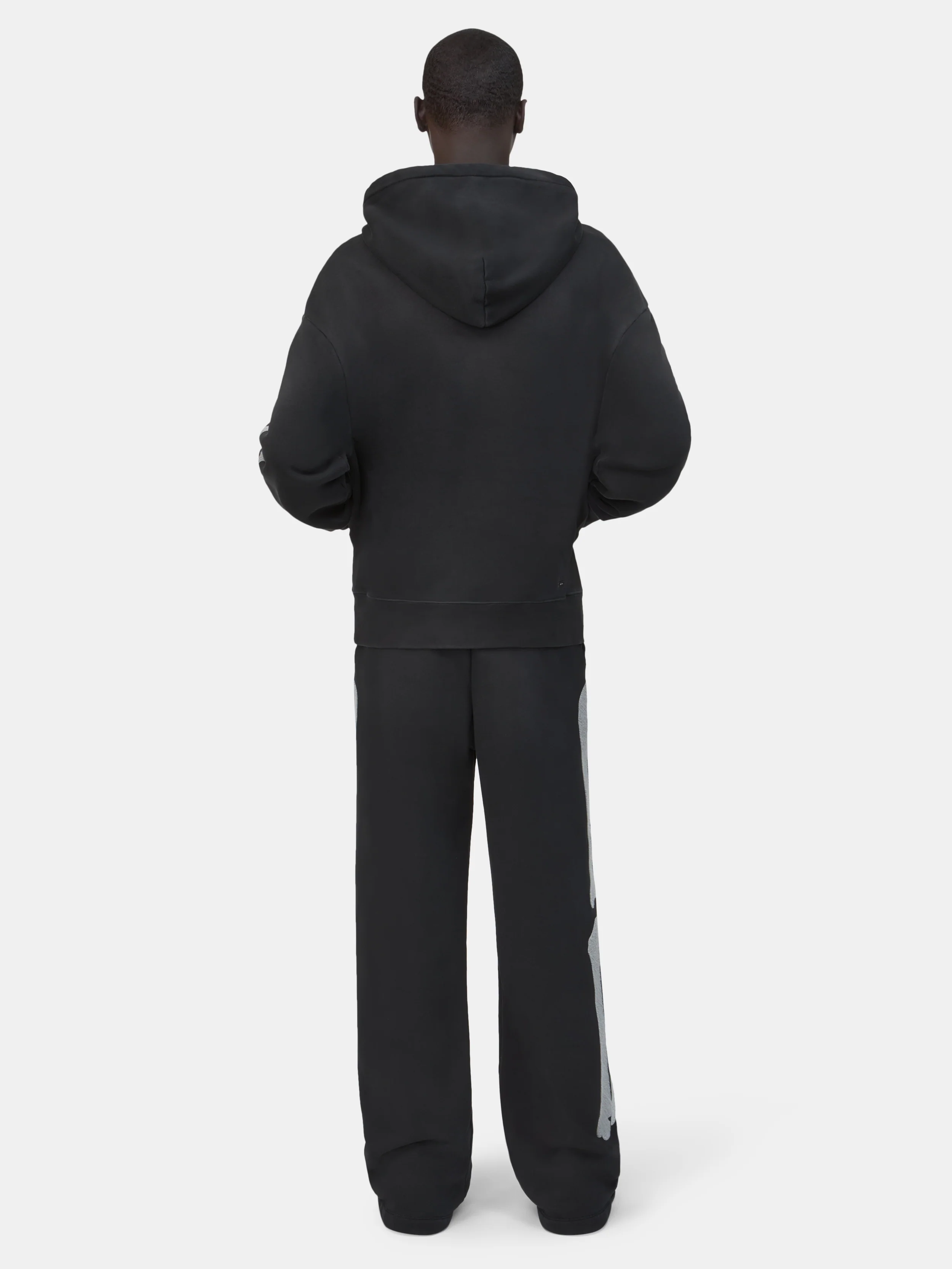 BONES OVERSIZED SWEATPANT - Black - Image 4