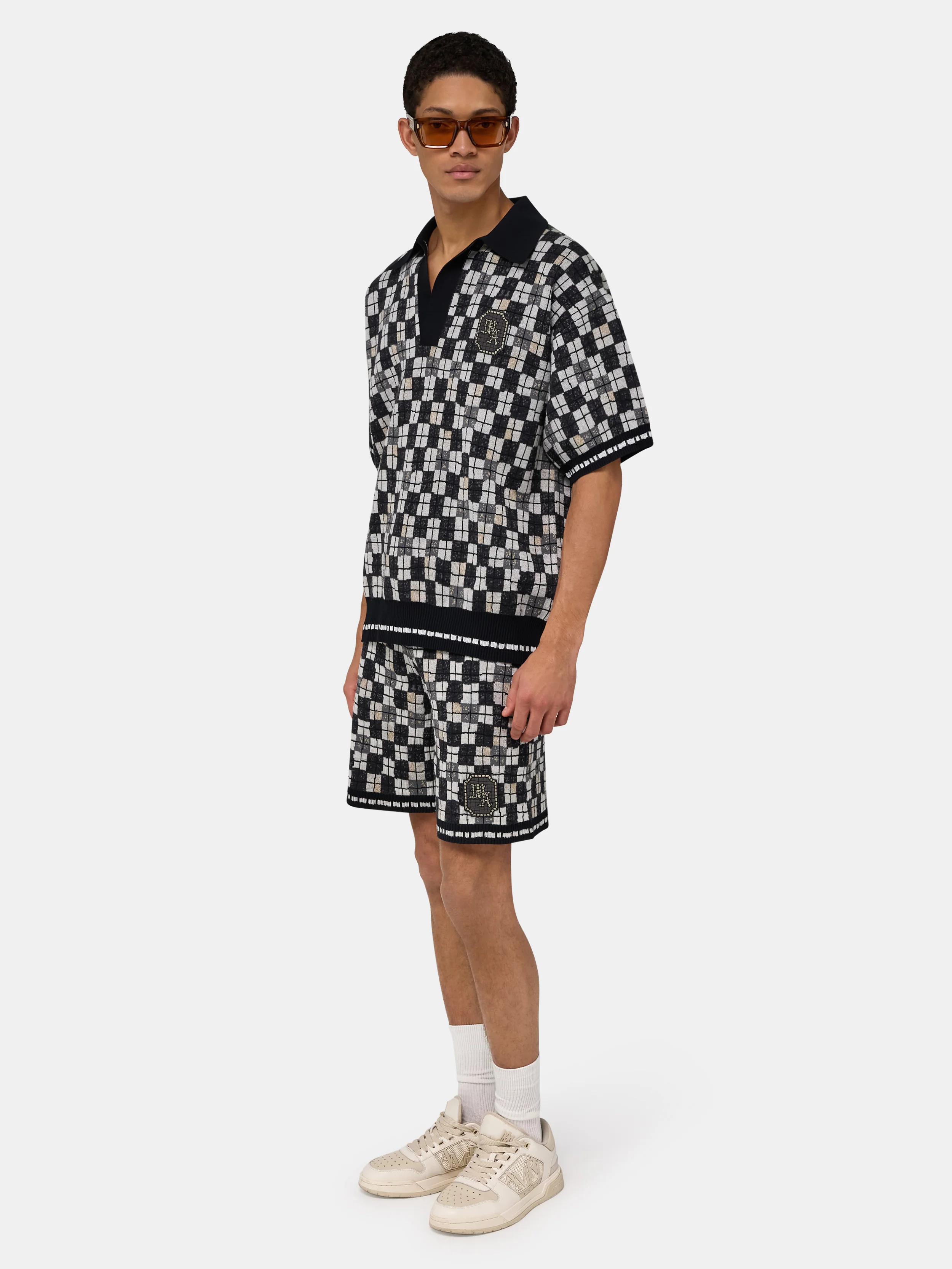 CHATEAU CREST SHORT - Black - Image 3