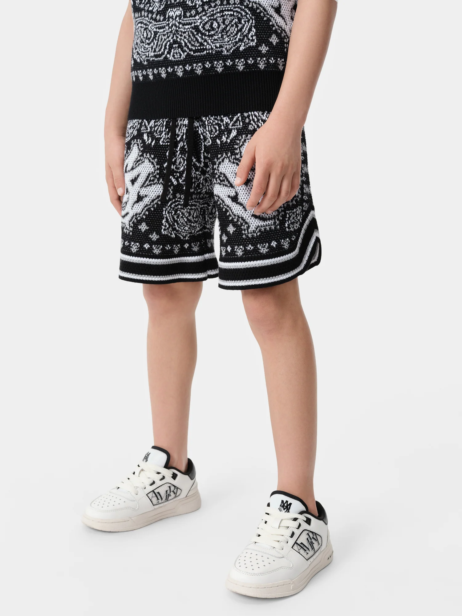 KIDS - KIDS' BANDANA SHORT - Black - Image 3